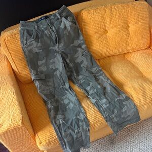 Hollister Green Camouflage Cargo Pants